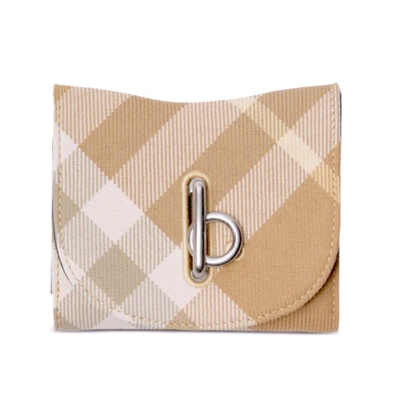 $830 NEW Burberry Beige and White Checkered lambskin & fabric Wallet - Picture 1 of 3